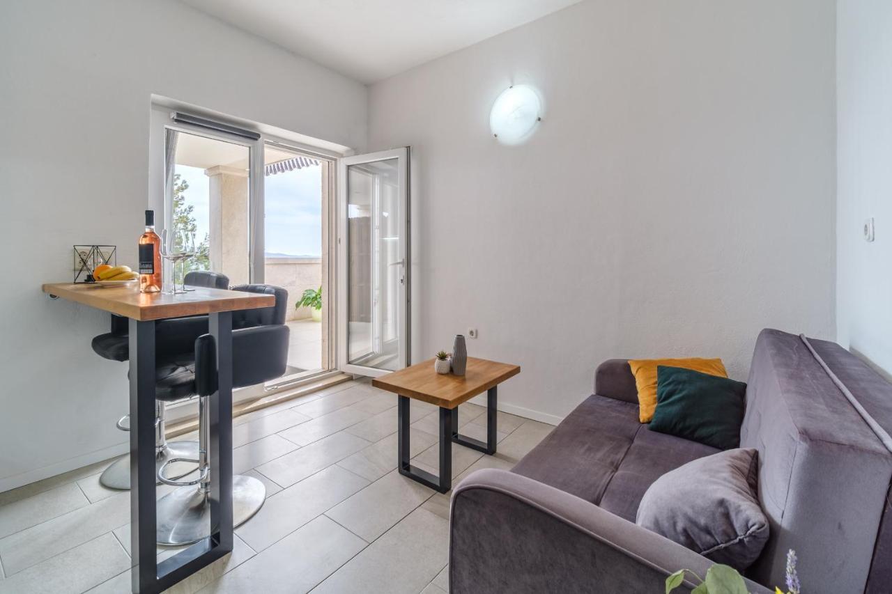 מורביצה Rooms Plaza Divuje מראה חיצוני תמונה